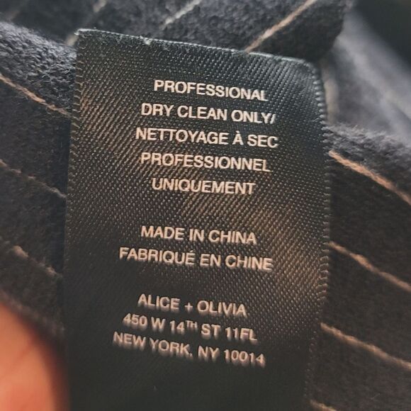 ALICE & OLIVIA Winston Wool Blend Top - Picture 11 of 11